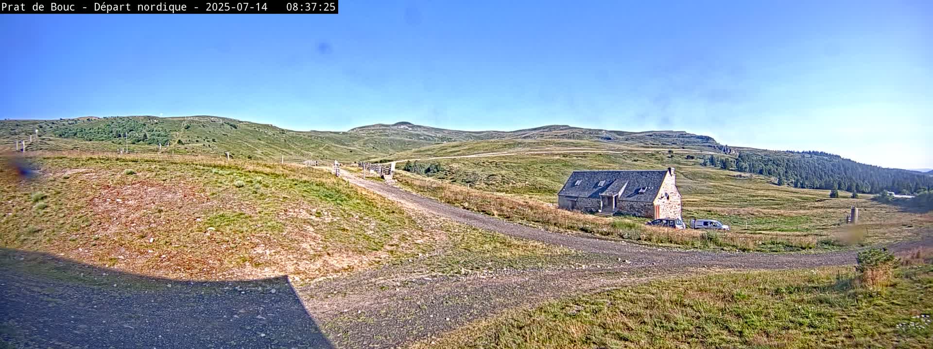 Albepierre-Bredons , Prat de Bouc Ski Slopes Live Cam - Saint-Flour, Cantal, Auvergne-Rhone-Alpes
