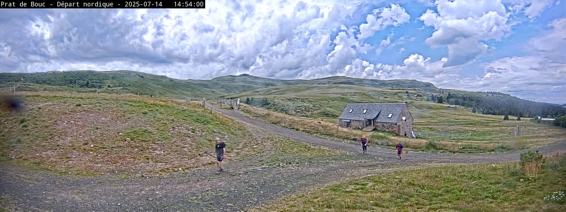 Albepierre-Bredons , Prat de Bouc Ski Slopes Live Cam - Saint-Flour, Cantal, Auvergne-Rhone-Alpes