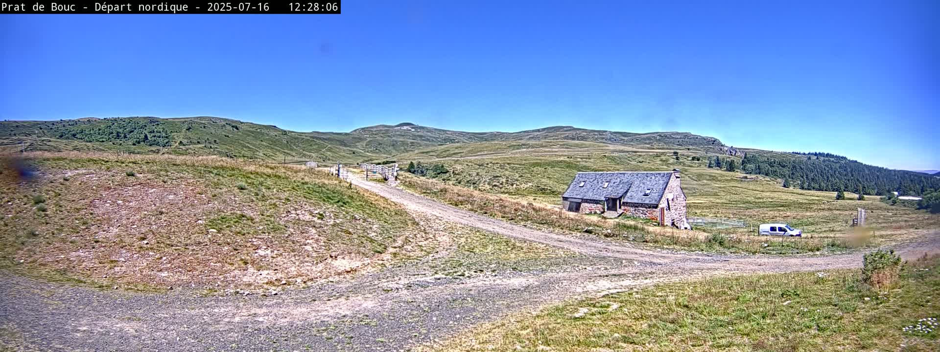 Albepierre-Bredons , Prat de Bouc Ski Slopes Live Cam - Saint-Flour, Cantal, Auvergne-Rhone-Alpes