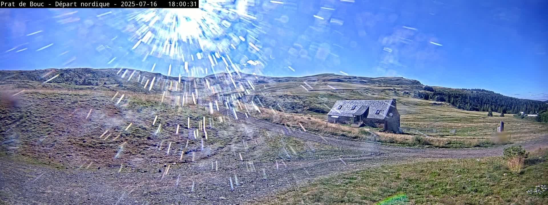 Albepierre-Bredons , Prat de Bouc Ski Slopes Live Cam - Saint-Flour, Cantal, Auvergne-Rhone-Alpes