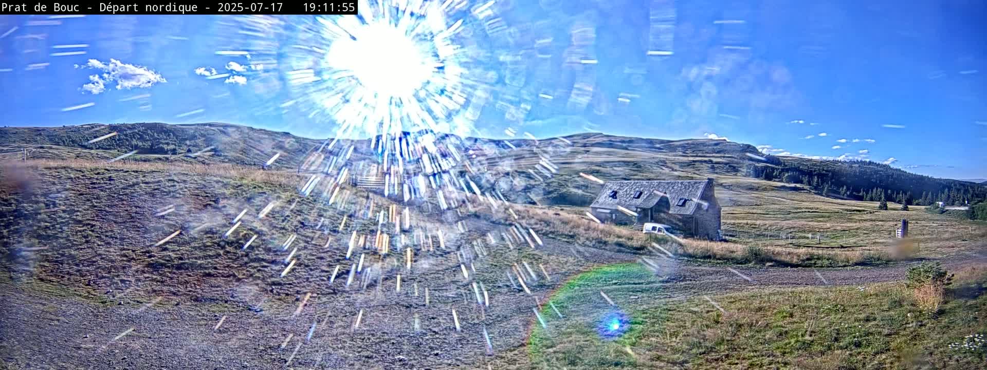 Albepierre-Bredons , Prat de Bouc Ski Slopes Live Cam - Saint-Flour, Cantal, Auvergne-Rhone-Alpes