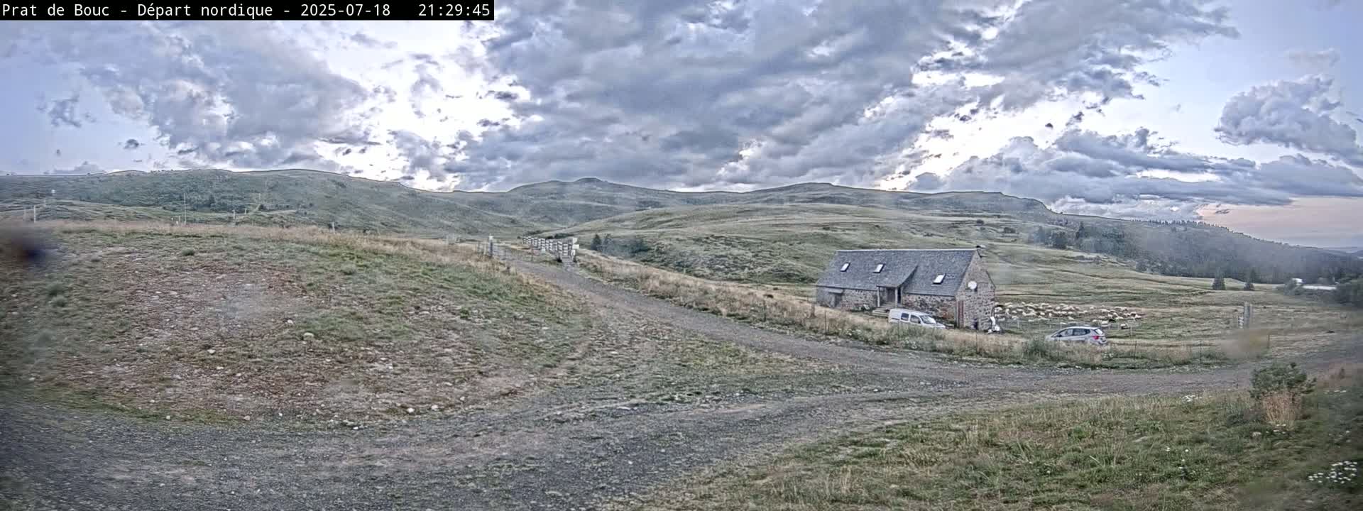 Albepierre-Bredons , Prat de Bouc Ski Slopes Live Cam - Saint-Flour, Cantal, Auvergne-Rhone-Alpes