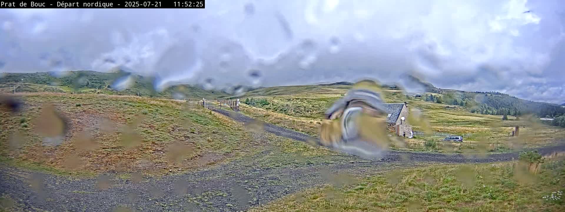 Albepierre-Bredons , Prat de Bouc Ski Slopes Live Cam - Saint-Flour, Cantal, Auvergne-Rhone-Alpes