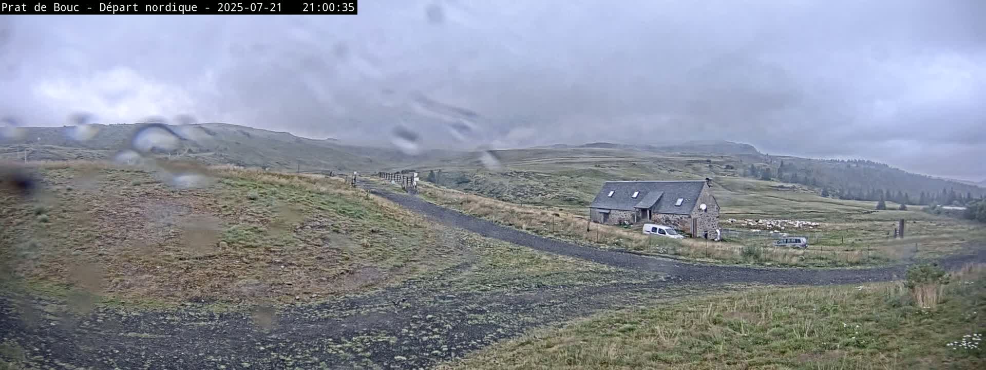 Albepierre-Bredons , Prat de Bouc Ski Slopes Live Cam - Saint-Flour, Cantal, Auvergne-Rhone-Alpes