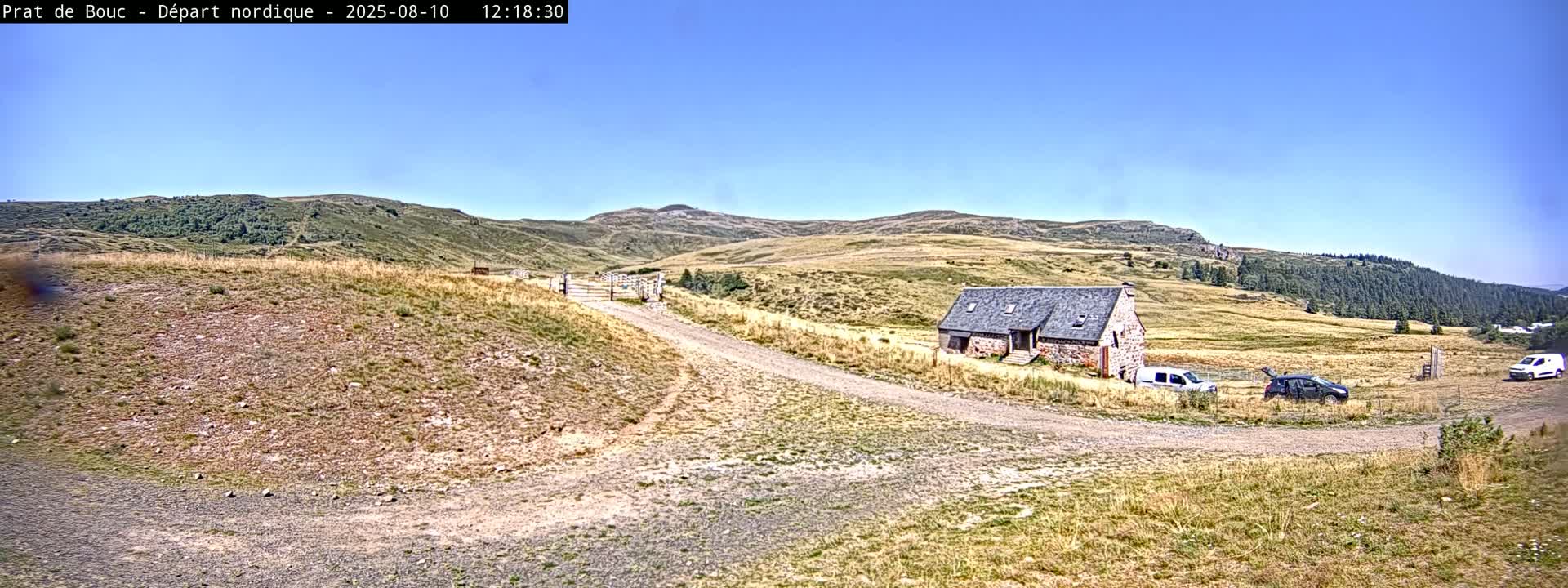 Albepierre-Bredons , Prat de Bouc Ski Slopes Live Cam - Saint-Flour, Cantal, Auvergne-Rhone-Alpes