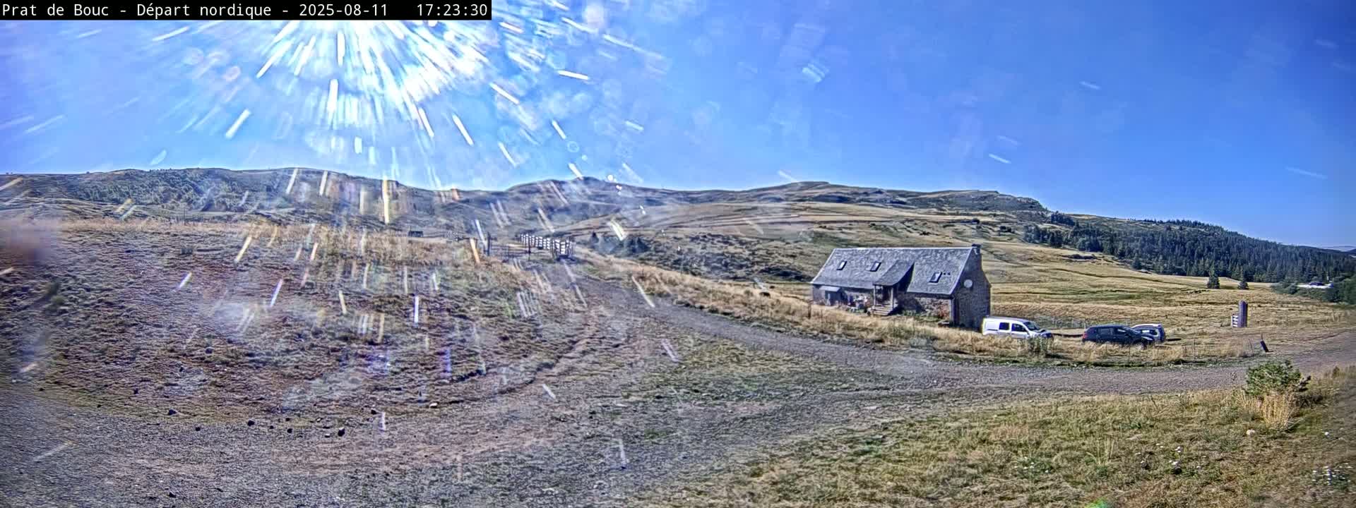 Albepierre-Bredons , Prat de Bouc Ski Slopes Live Cam - Saint-Flour, Cantal, Auvergne-Rhone-Alpes