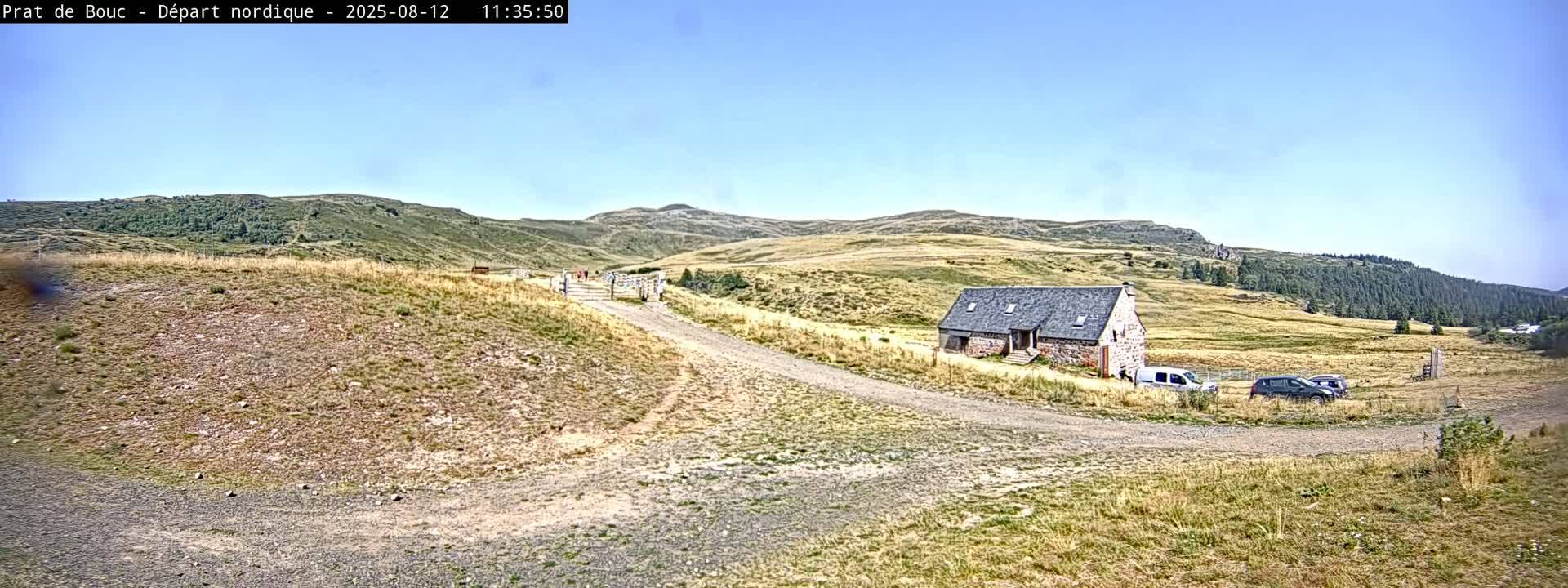 Albepierre-Bredons , Prat de Bouc Ski Slopes Live Cam - Saint-Flour, Cantal, Auvergne-Rhone-Alpes