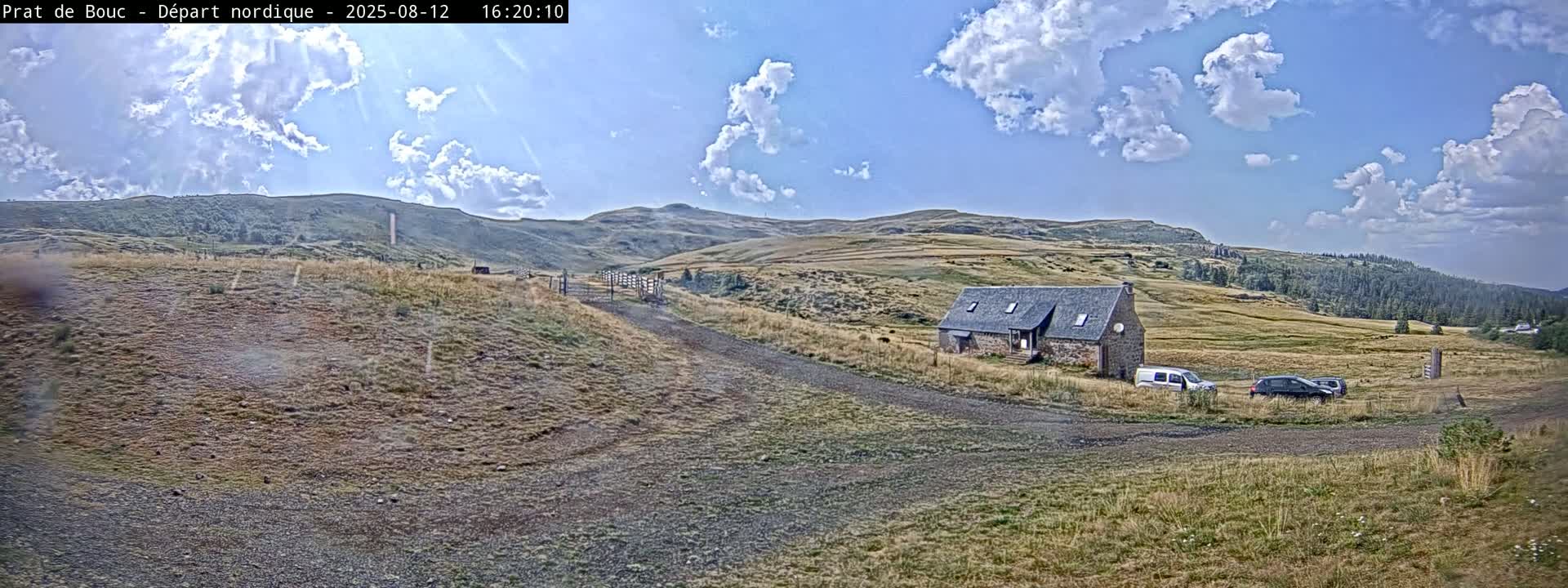 Albepierre-Bredons , Prat de Bouc Ski Slopes Live Cam - Saint-Flour, Cantal, Auvergne-Rhone-Alpes