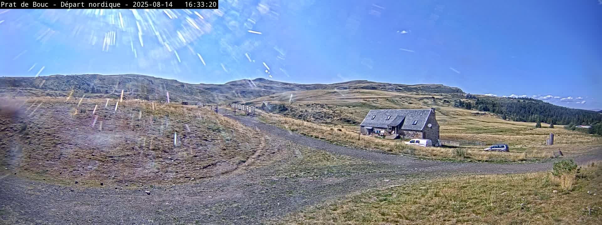 Albepierre-Bredons , Prat de Bouc Ski Slopes Live Cam - Saint-Flour, Cantal, Auvergne-Rhone-Alpes