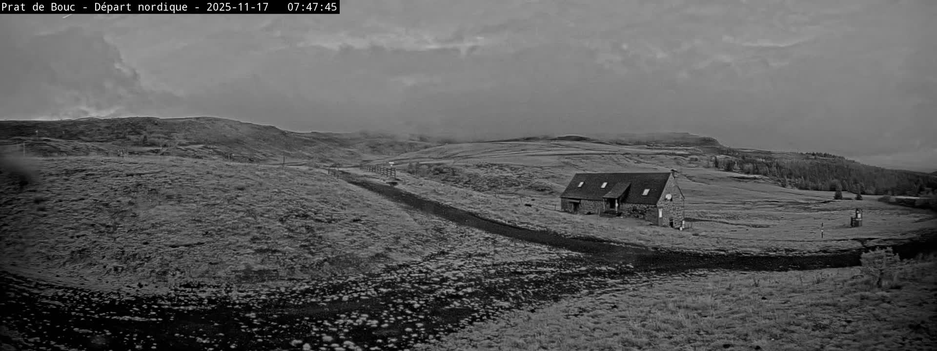 Albepierre-Bredons , Prat de Bouc Ski Slopes Live Cam - Saint-Flour, Cantal, Auvergne-Rhone-Alpes