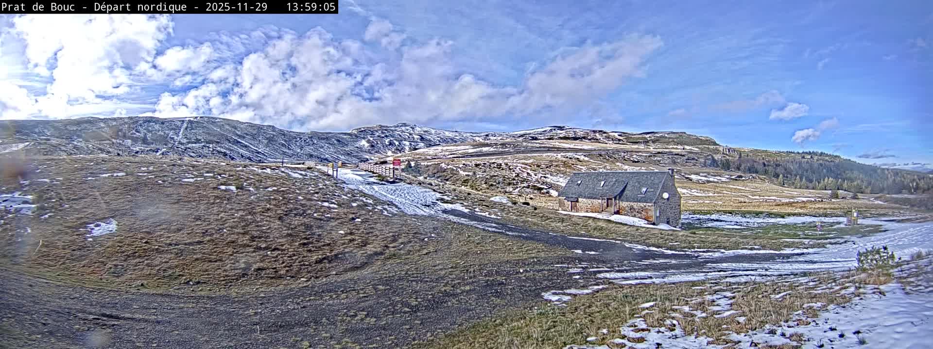 Albepierre-Bredons , Prat de Bouc Ski Slopes Live Cam - Saint-Flour, Cantal, Auvergne-Rhone-Alpes