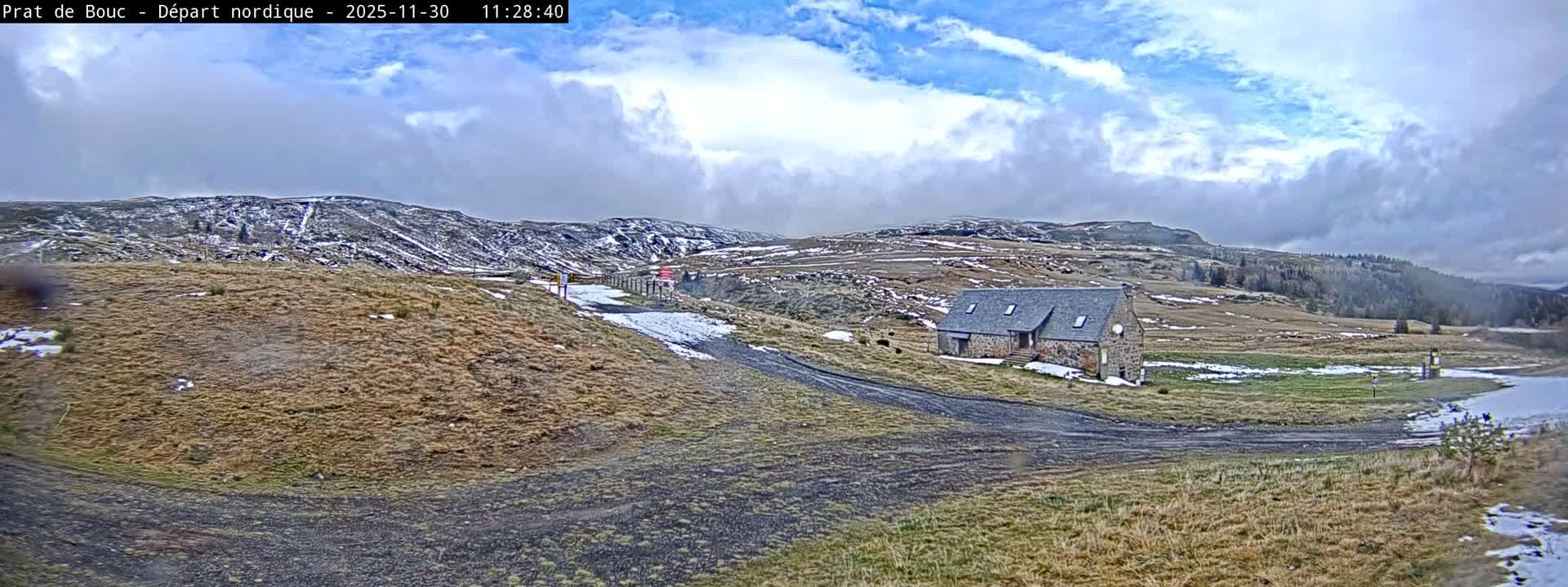 Albepierre-Bredons , Prat de Bouc Ski Slopes Live Cam - Saint-Flour, Cantal, Auvergne-Rhone-Alpes