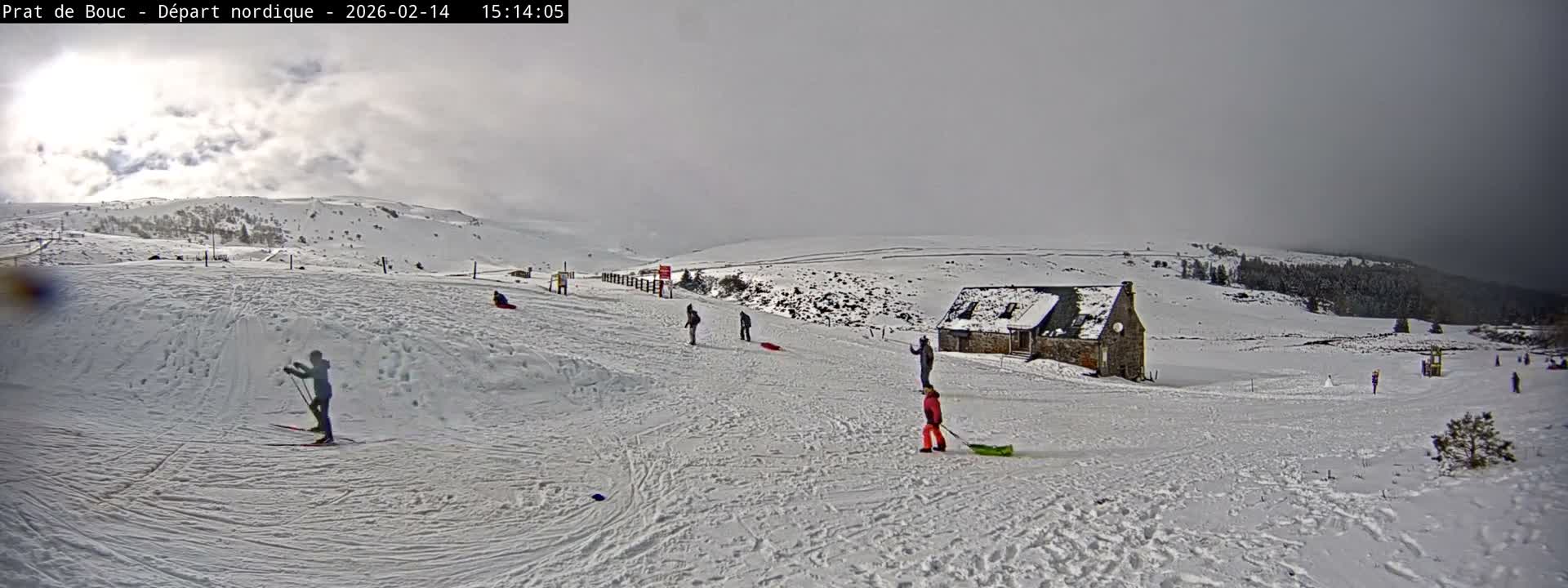 Albepierre-Bredons , Prat de Bouc Ski Slopes Live Cam - Saint-Flour, Cantal, Auvergne-Rhone-Alpes