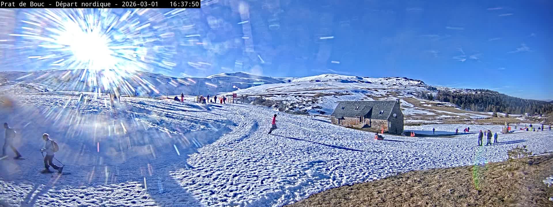Albepierre-Bredons , Prat de Bouc Ski Slopes Live Cam - Saint-Flour, Cantal, Auvergne-Rhone-Alpes