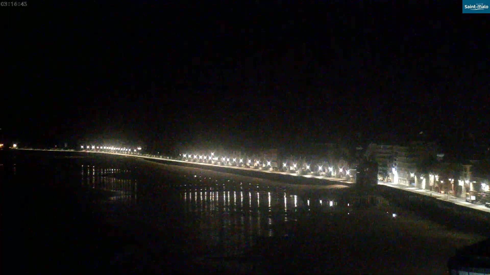 Saint-Malo City & Beach View Skyline Live Cam - Saint-Malo, Ille-et-Vilaine, Bretagne, France