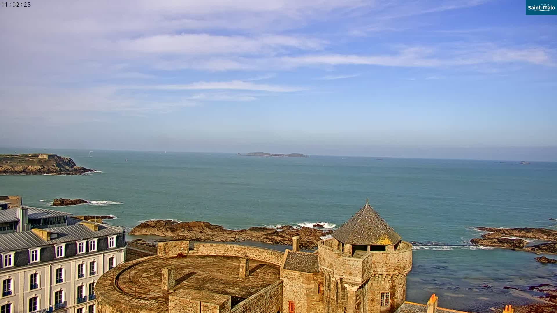 Saint-Malo City & Beach View Skyline Live Cam - Saint-Malo, Ille-et-Vilaine, Bretagne, France