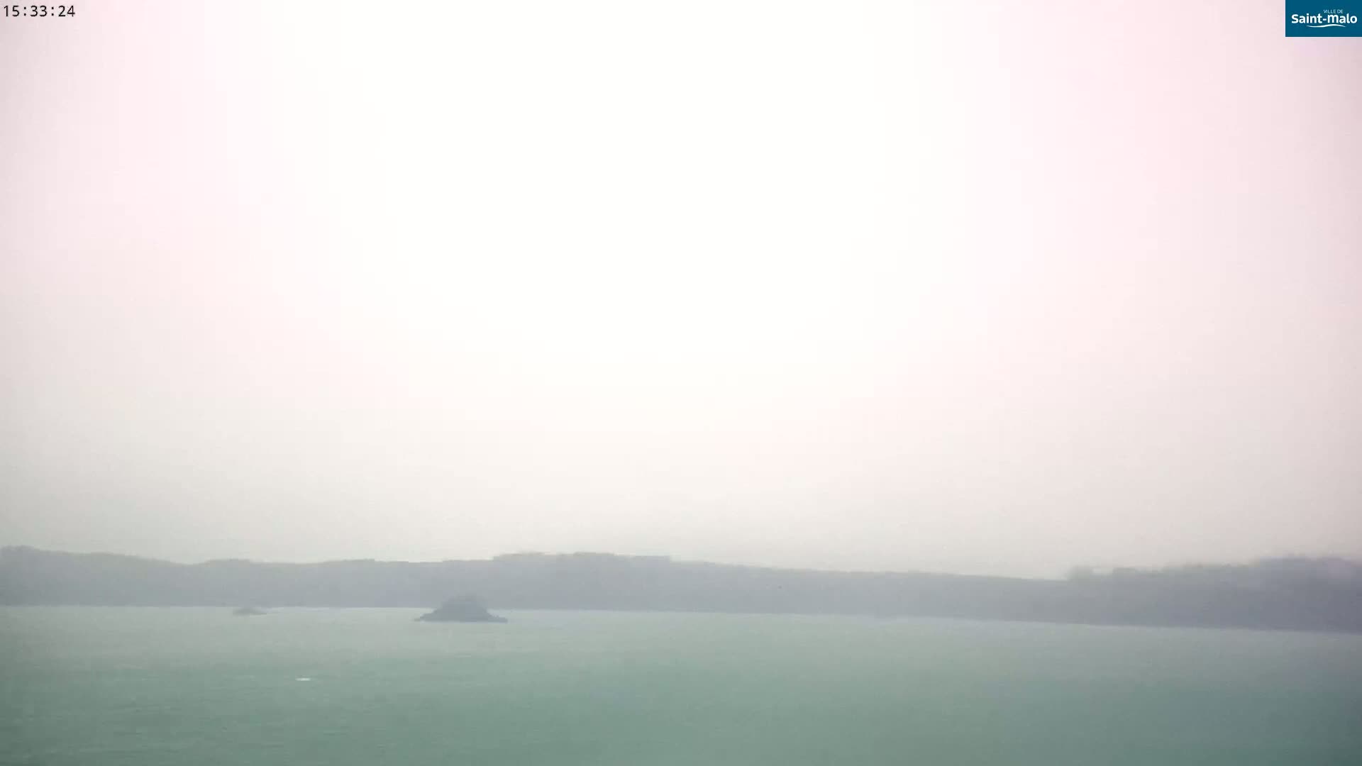 Saint-Malo City & Beach View Skyline Live Cam - Saint-Malo, Ille-et-Vilaine, Bretagne, France