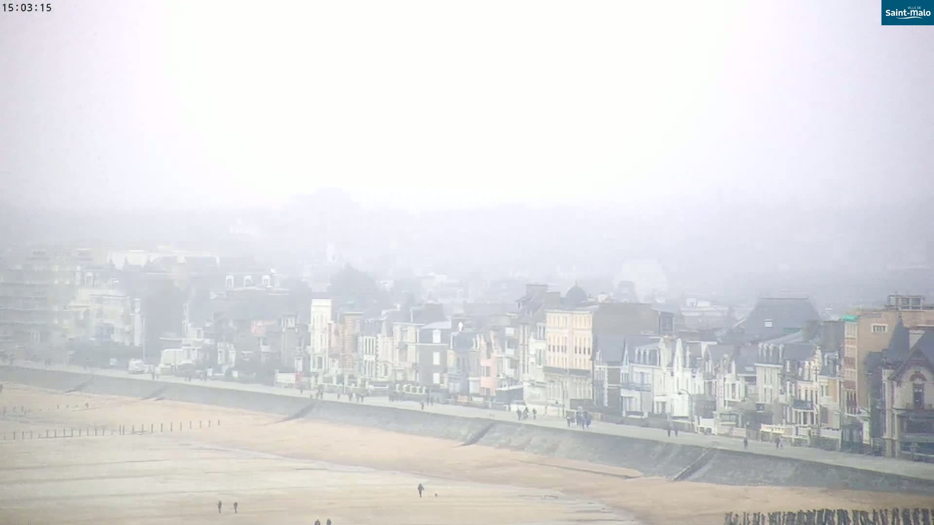 Saint-Malo City & Beach View Skyline Live Cam - Saint-Malo, Ille-et-Vilaine, Bretagne, France