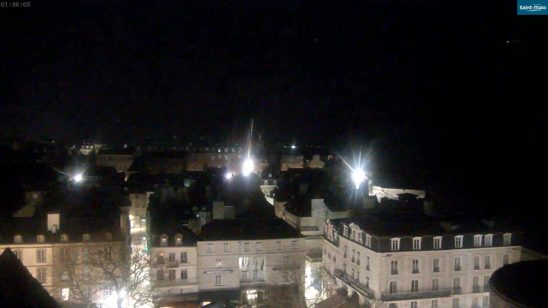 Saint-Malo City & Beach View Skyline Live Cam - Saint-Malo, Ille-et-Vilaine, Bretagne, France