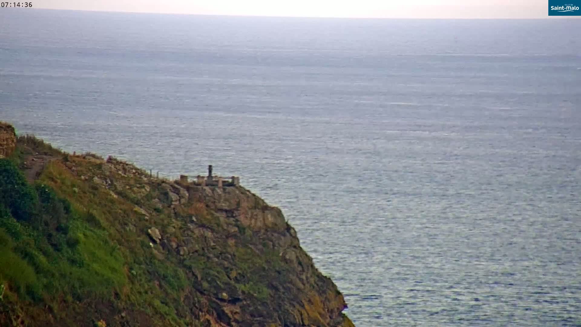 Saint-Malo City & Beach View Skyline Live Cam - Saint-Malo, Ille-et-Vilaine, Bretagne, France