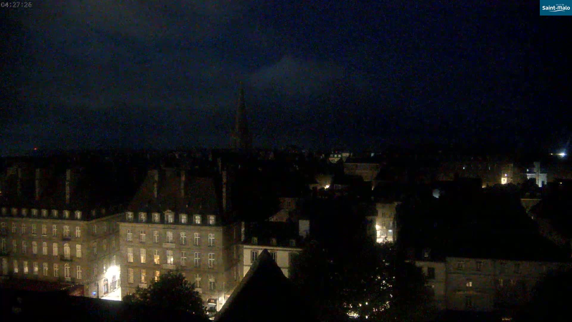 Saint-Malo City & Beach View Skyline Live Cam - Saint-Malo, Ille-et-Vilaine, Bretagne, France