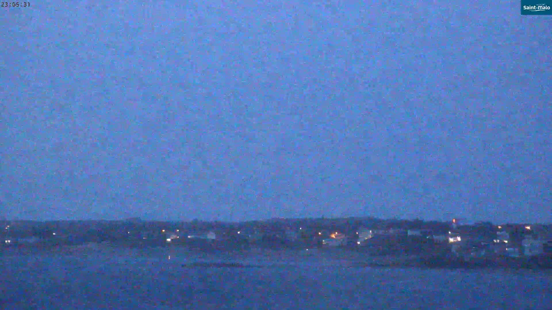 Saint-Malo City & Beach View Skyline Live Cam - Saint-Malo, Ille-et-Vilaine, Bretagne, France