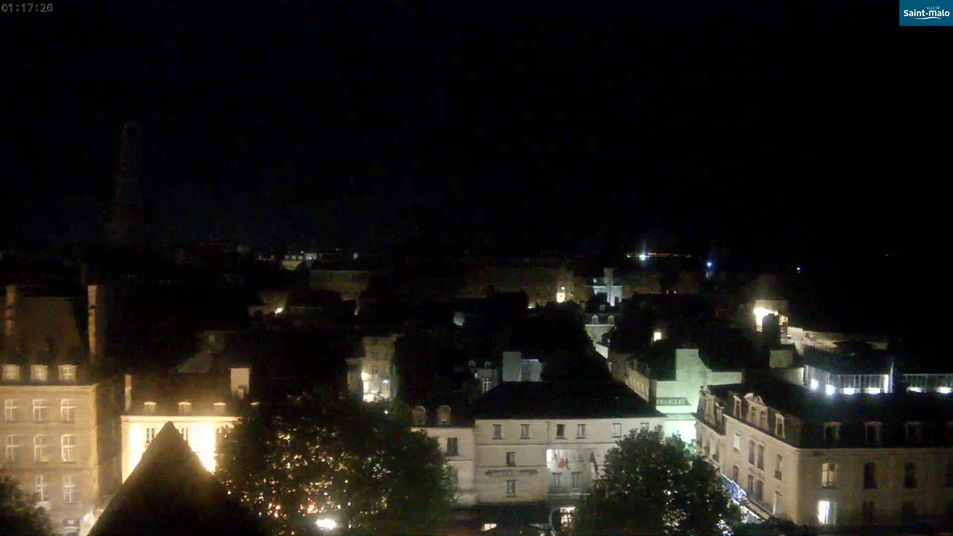 Saint-Malo City & Beach View Skyline Live Cam - Saint-Malo, Ille-et-Vilaine, Bretagne, France
