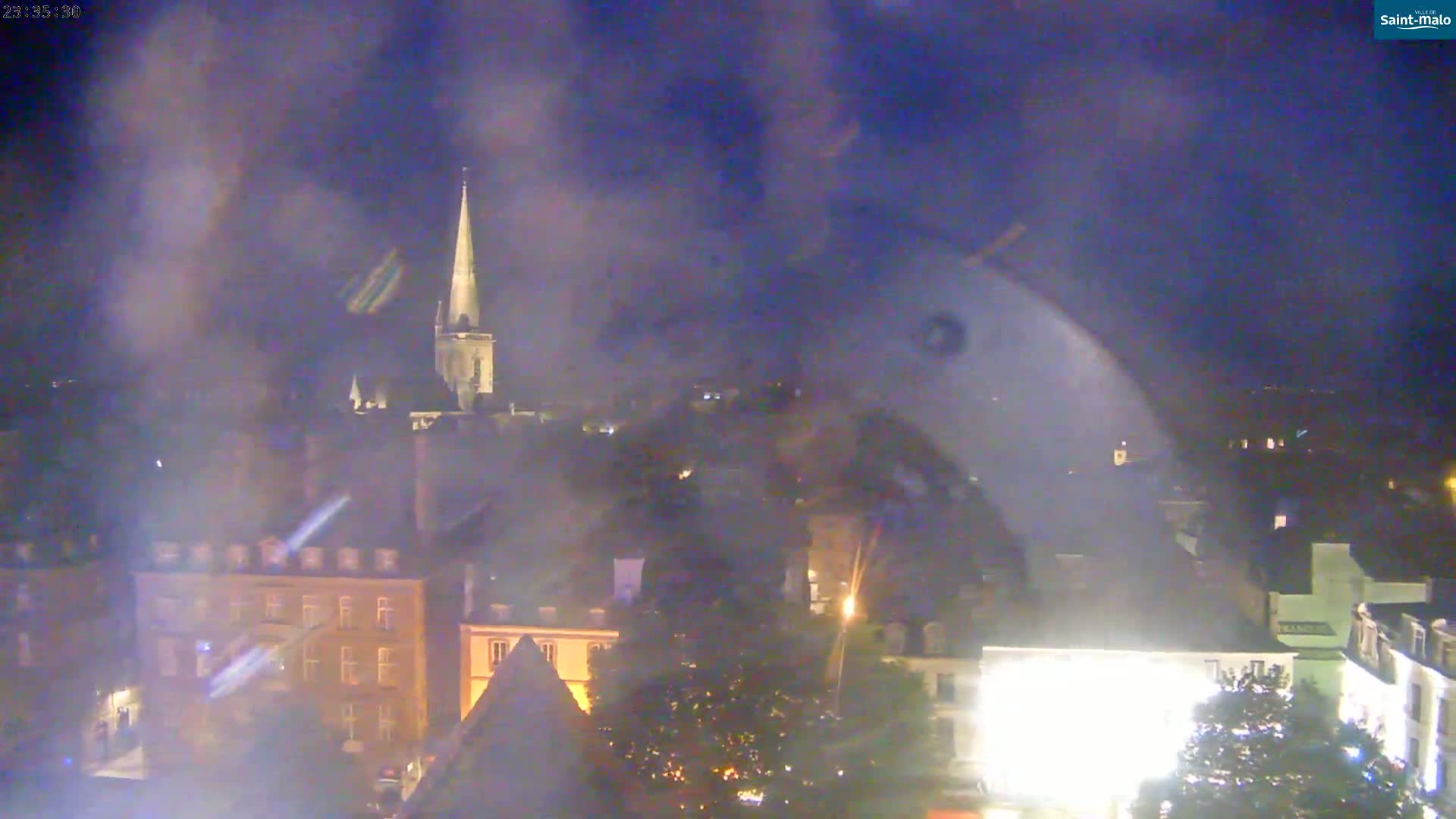 Saint-Malo City & Beach View Skyline Live Cam - Saint-Malo, Ille-et-Vilaine, Bretagne, France