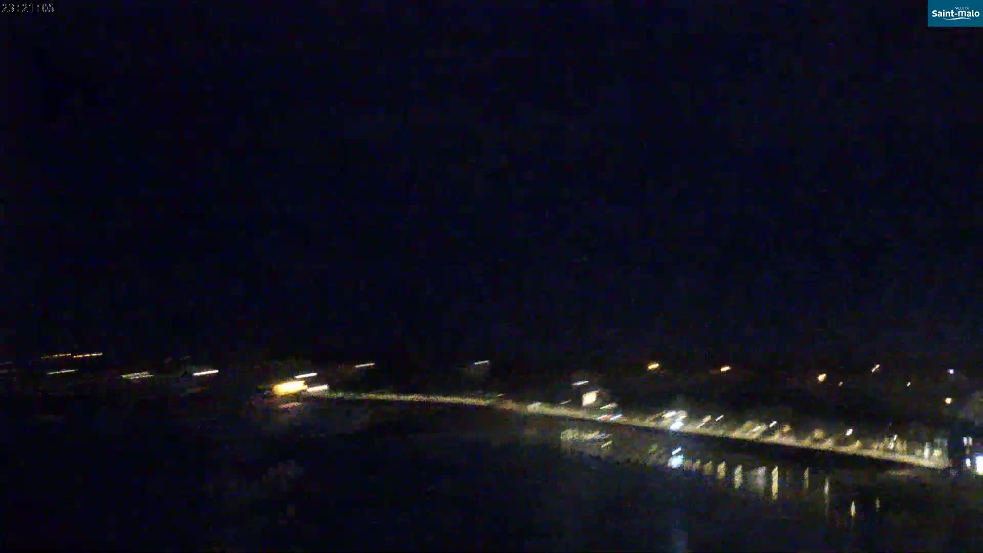 Saint-Malo City & Beach View Skyline Live Cam - Saint-Malo, Ille-et-Vilaine, Bretagne, France