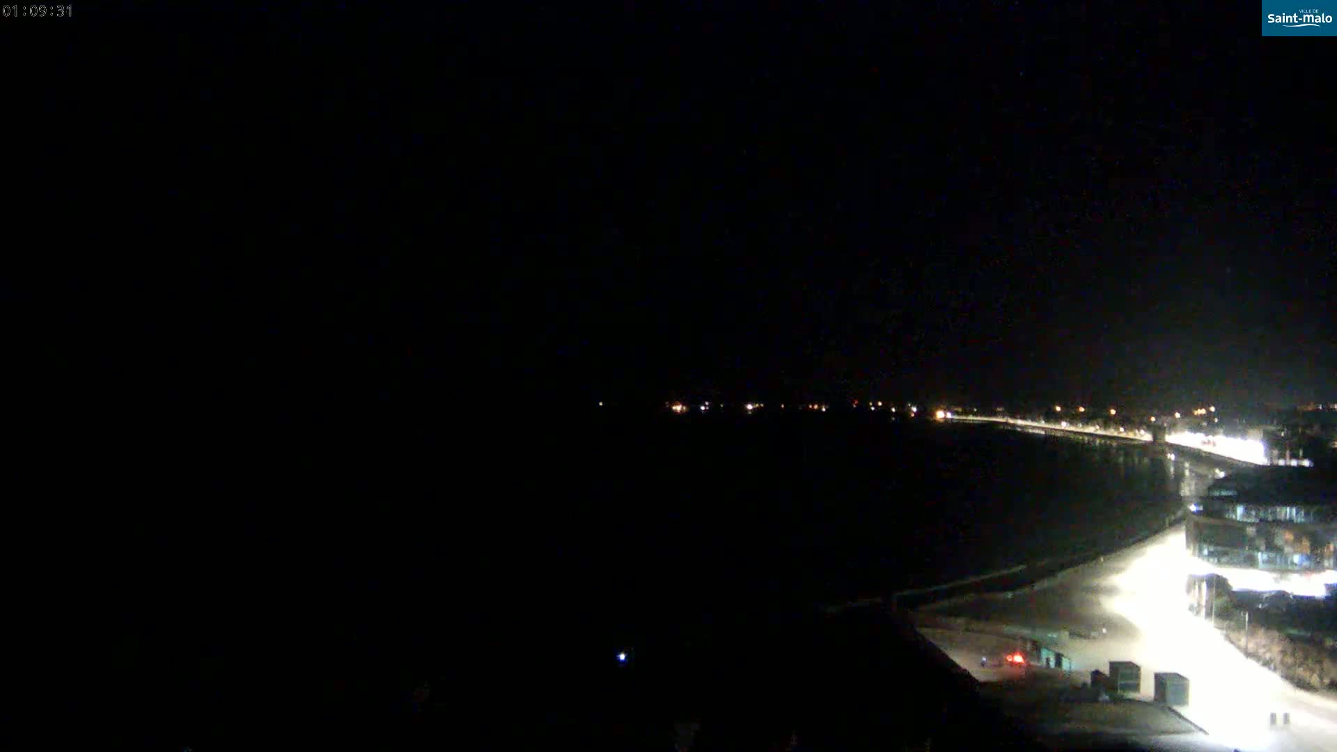 Saint-Malo City & Beach View Skyline Live Cam - Saint-Malo, Ille-et-Vilaine, Bretagne, France
