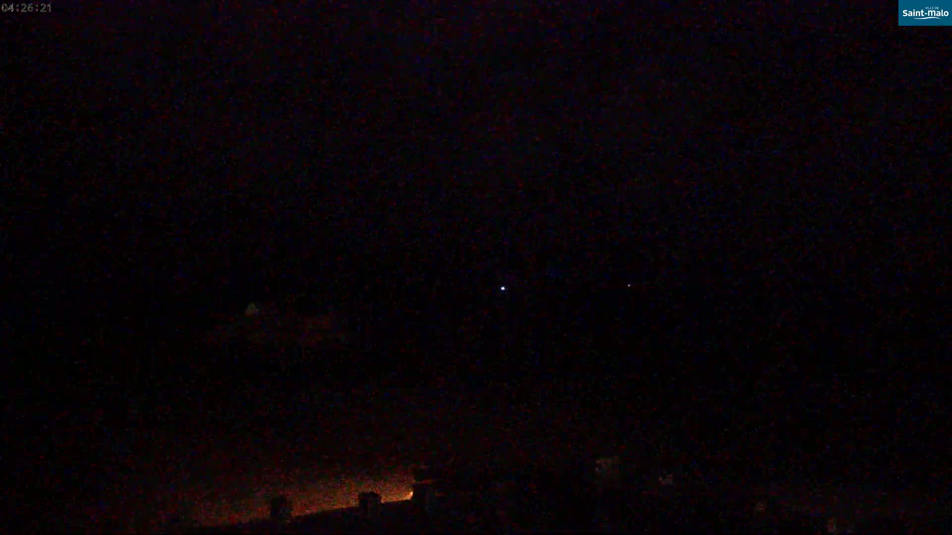 Saint-Malo City & Beach View Skyline Live Cam - Saint-Malo, Ille-et-Vilaine, Bretagne, France