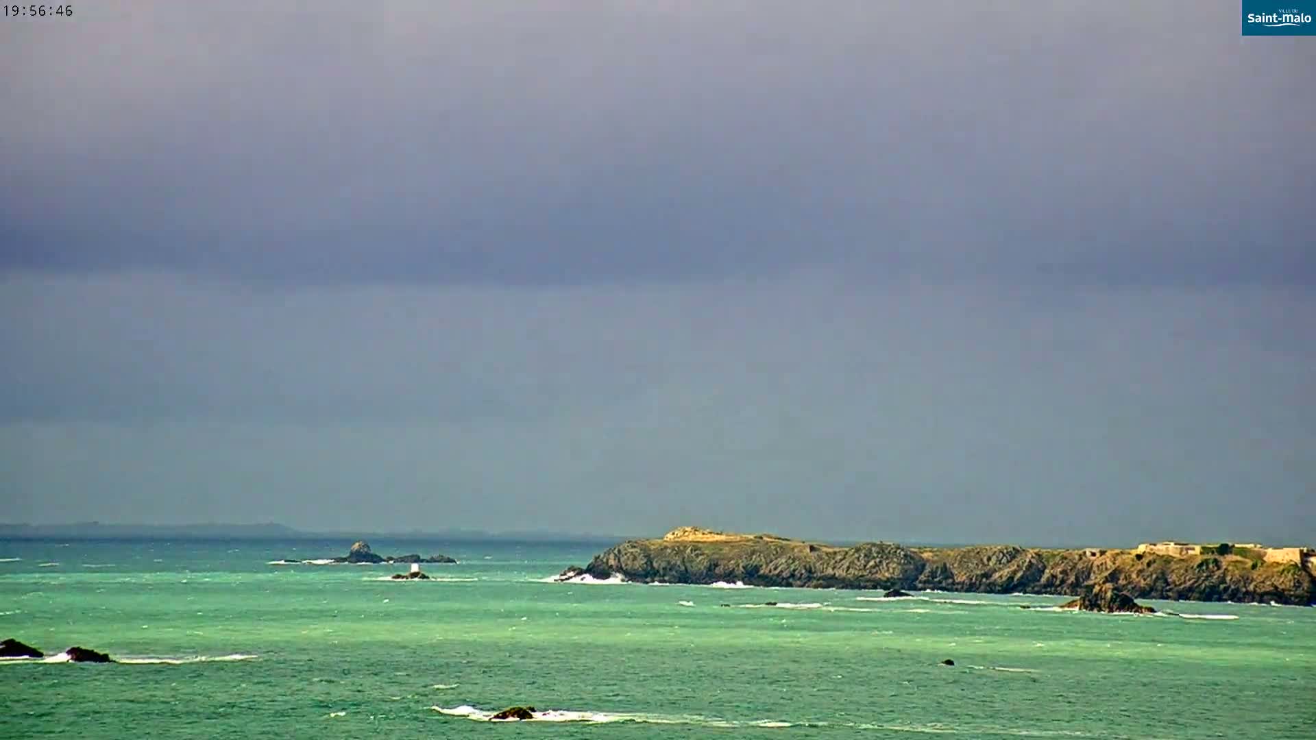 Saint-Malo City & Beach View Skyline Live Cam - Saint-Malo, Ille-et-Vilaine, Bretagne, France