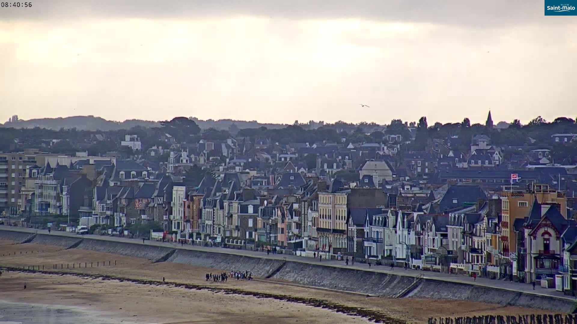 Saint-Malo City & Beach View Skyline Live Cam - Saint-Malo, Ille-et-Vilaine, Bretagne, France