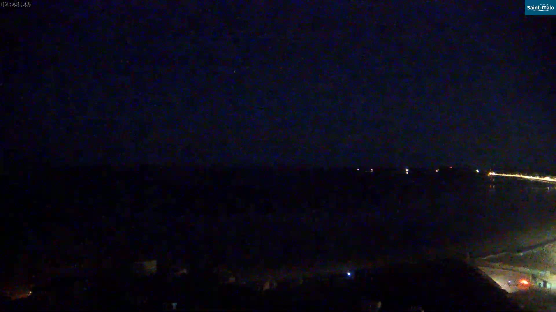 Saint-Malo City & Beach View Skyline Live Cam - Saint-Malo, Ille-et-Vilaine, Bretagne, France