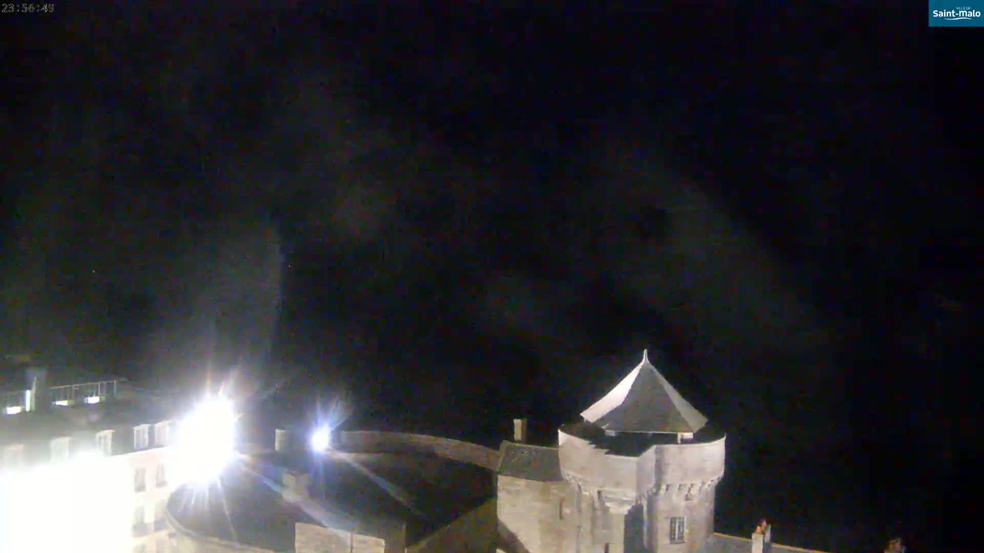Saint-Malo City & Beach View Skyline Live Cam - Saint-Malo, Ille-et-Vilaine, Bretagne, France
