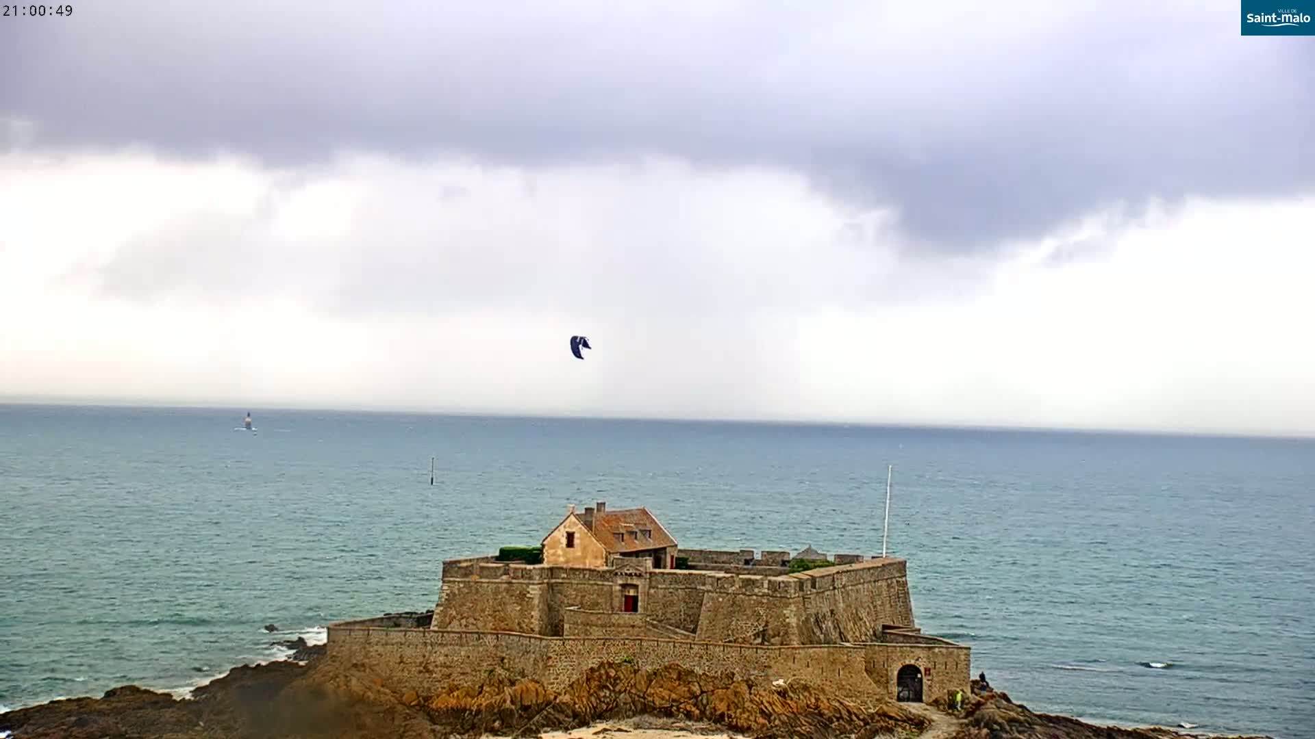 Saint-Malo City & Beach View Skyline Live Cam - Saint-Malo, Ille-et-Vilaine, Bretagne, France