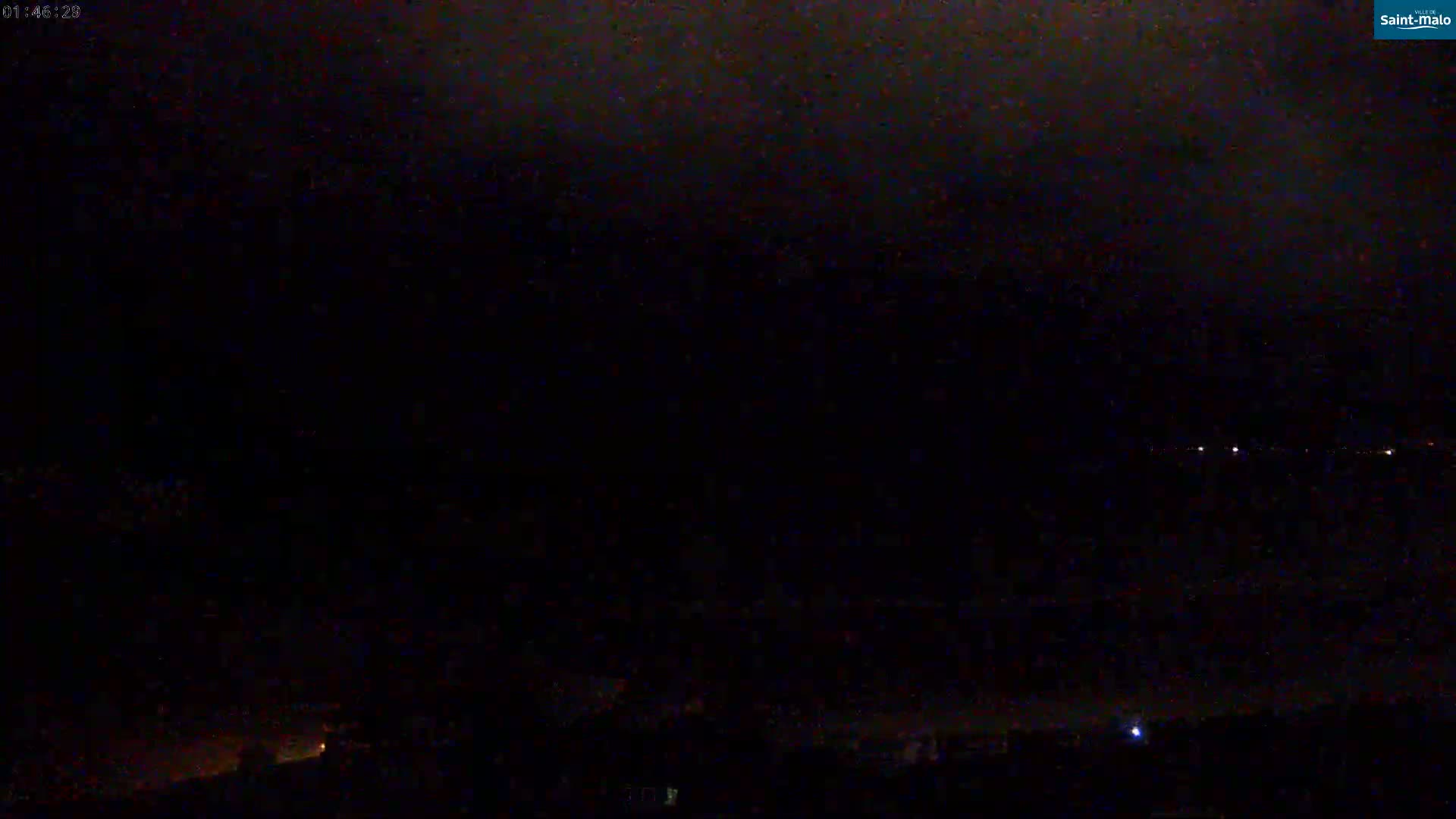 Saint-Malo City & Beach View Skyline Live Cam - Saint-Malo, Ille-et-Vilaine, Bretagne, France