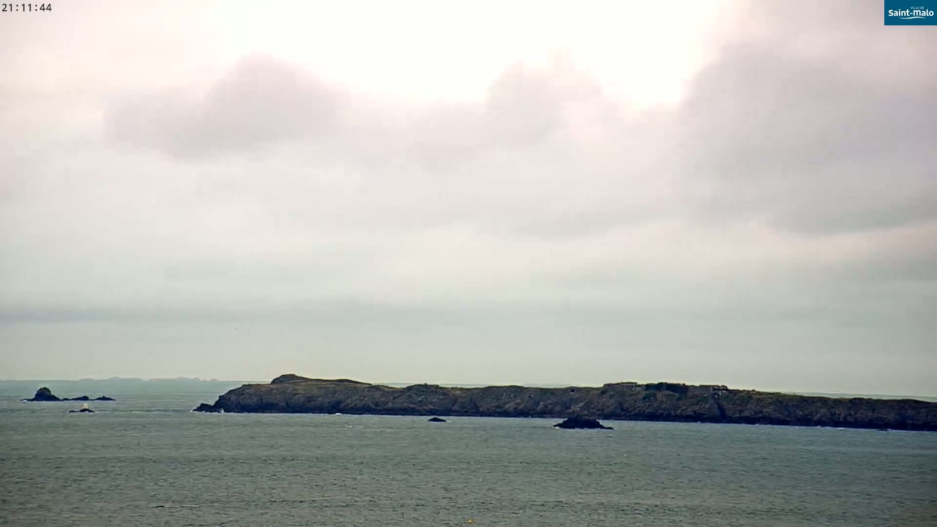 Saint-Malo City & Beach View Skyline Live Cam - Saint-Malo, Ille-et-Vilaine, Bretagne, France