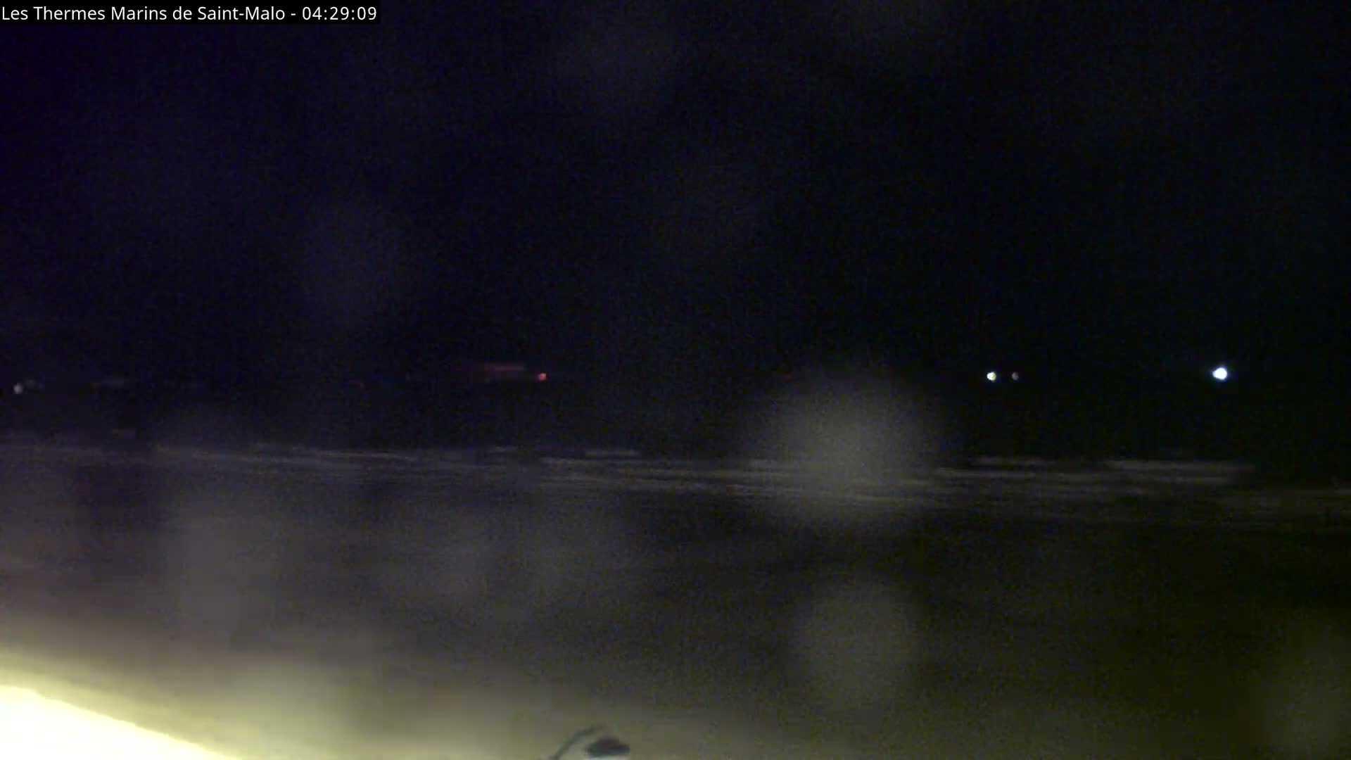 Saint-Malo City & Beach View Skyline Live Cam - Saint-Malo, Ille-et-Vilaine, Bretagne, France