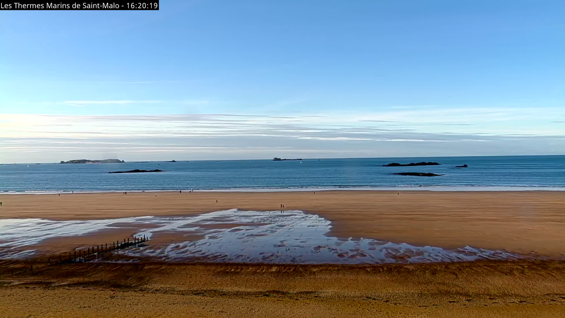 Saint-Malo City & Beach View Skyline Live Cam - Saint-Malo, Ille-et-Vilaine, Bretagne, France