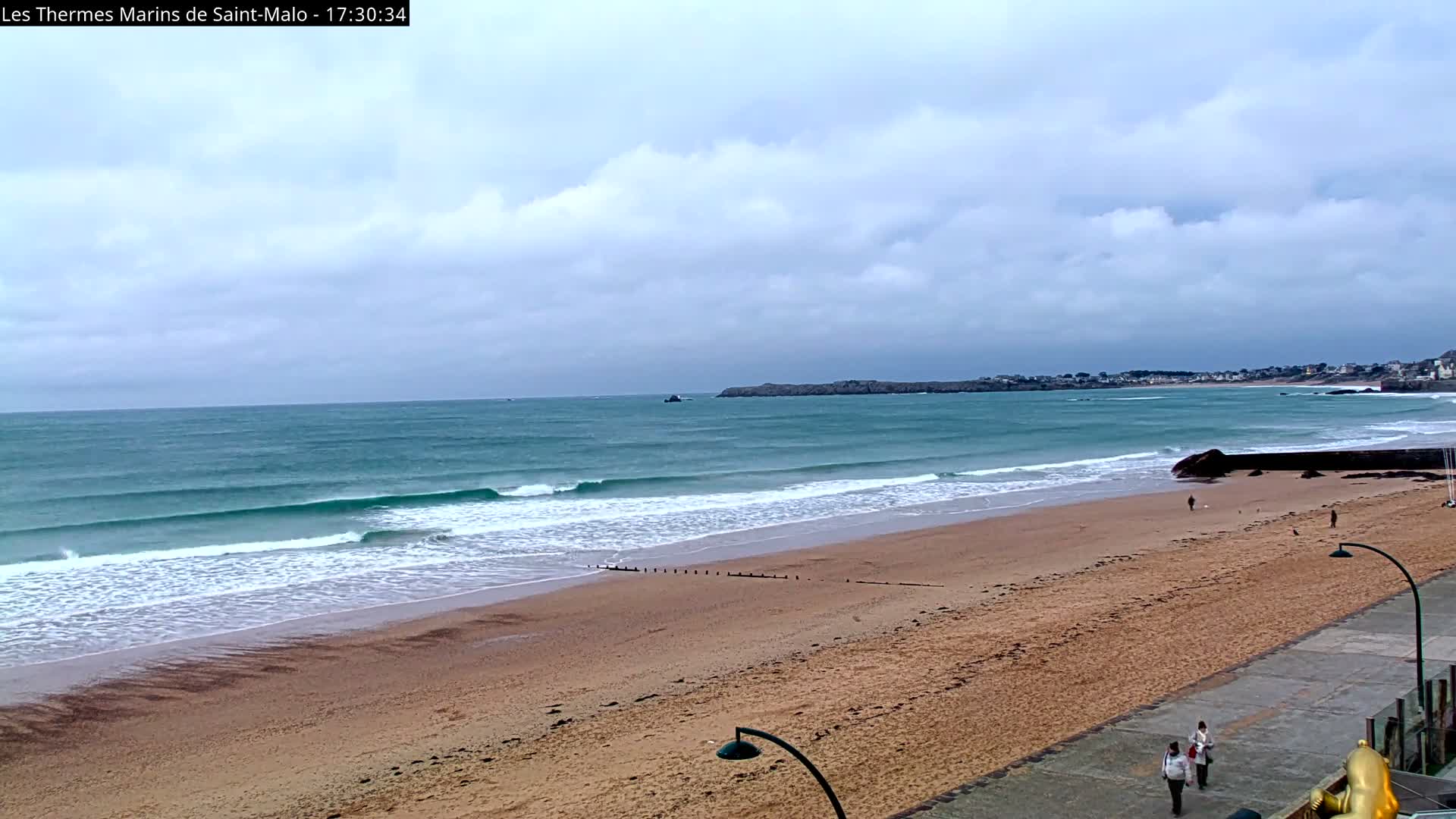 Saint-Malo City & Beach View Skyline Live Cam - Saint-Malo, Ille-et-Vilaine, Bretagne, France
