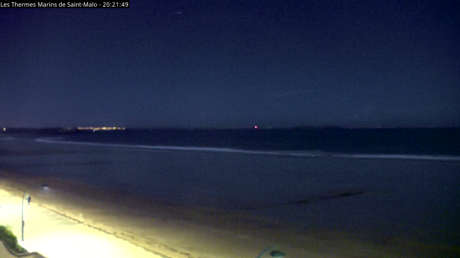 Saint-Malo City & Beach View Skyline Live Cam - Saint-Malo, Ille-et-Vilaine, Bretagne, France