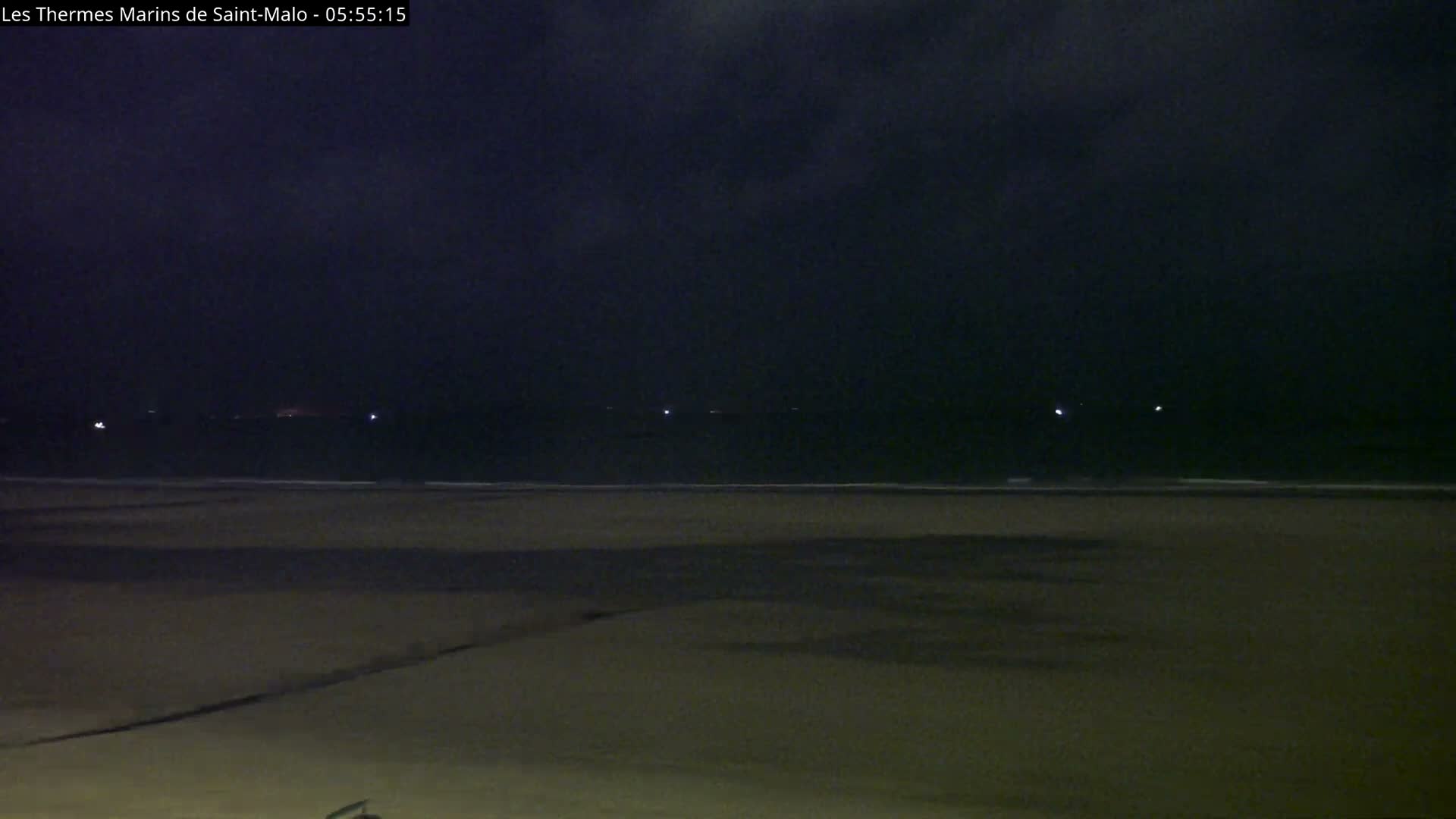 Saint-Malo City & Beach View Skyline Live Cam - Saint-Malo, Ille-et-Vilaine, Bretagne, France