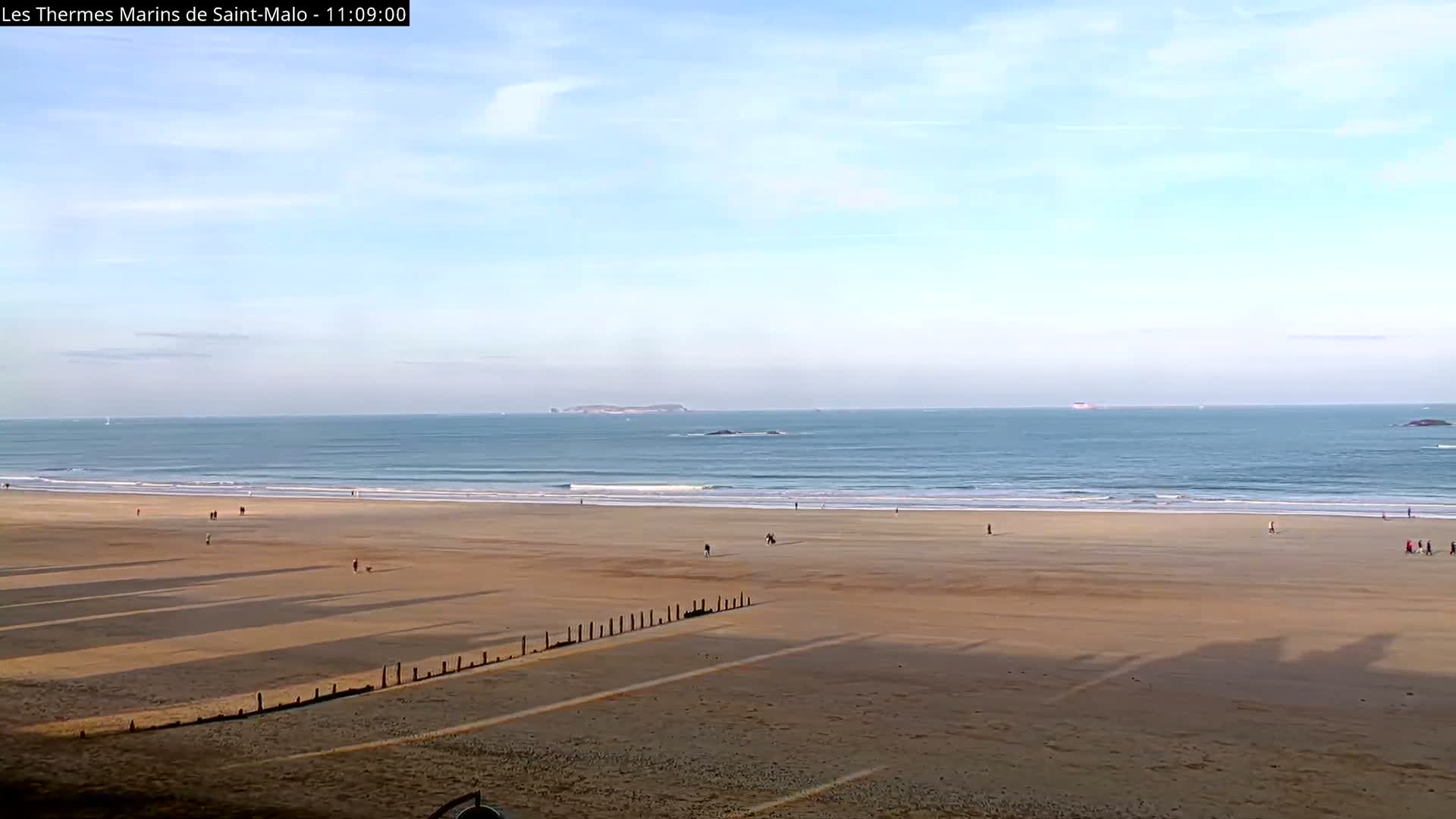 Saint-Malo City & Beach View Skyline Live Cam - Saint-Malo, Ille-et-Vilaine, Bretagne, France
