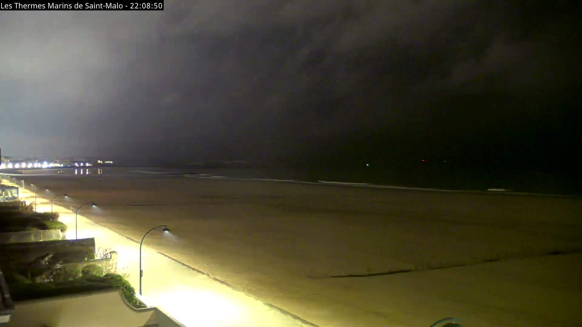 Saint-Malo City & Beach View Skyline Live Cam - Saint-Malo, Ille-et-Vilaine, Bretagne, France