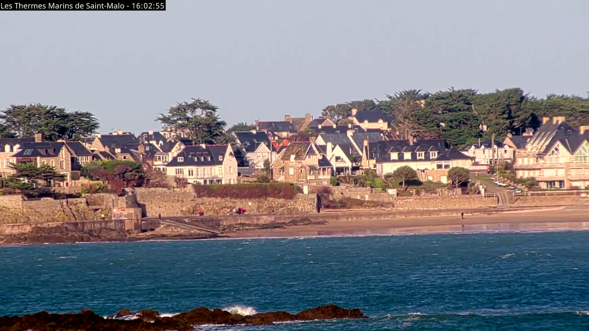 Saint-Malo City & Beach View Skyline Live Cam - Saint-Malo, Ille-et-Vilaine, Bretagne, France