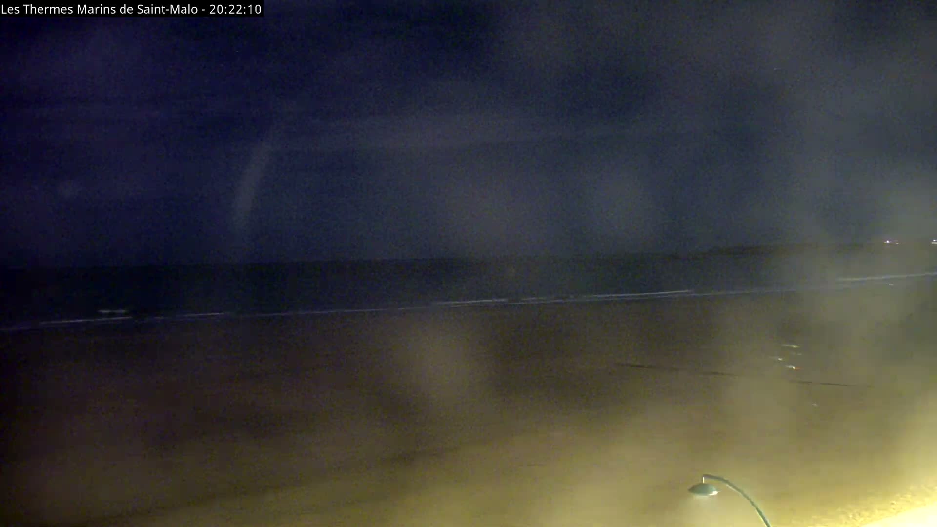 Saint-Malo City & Beach View Skyline Live Cam - Saint-Malo, Ille-et-Vilaine, Bretagne, France