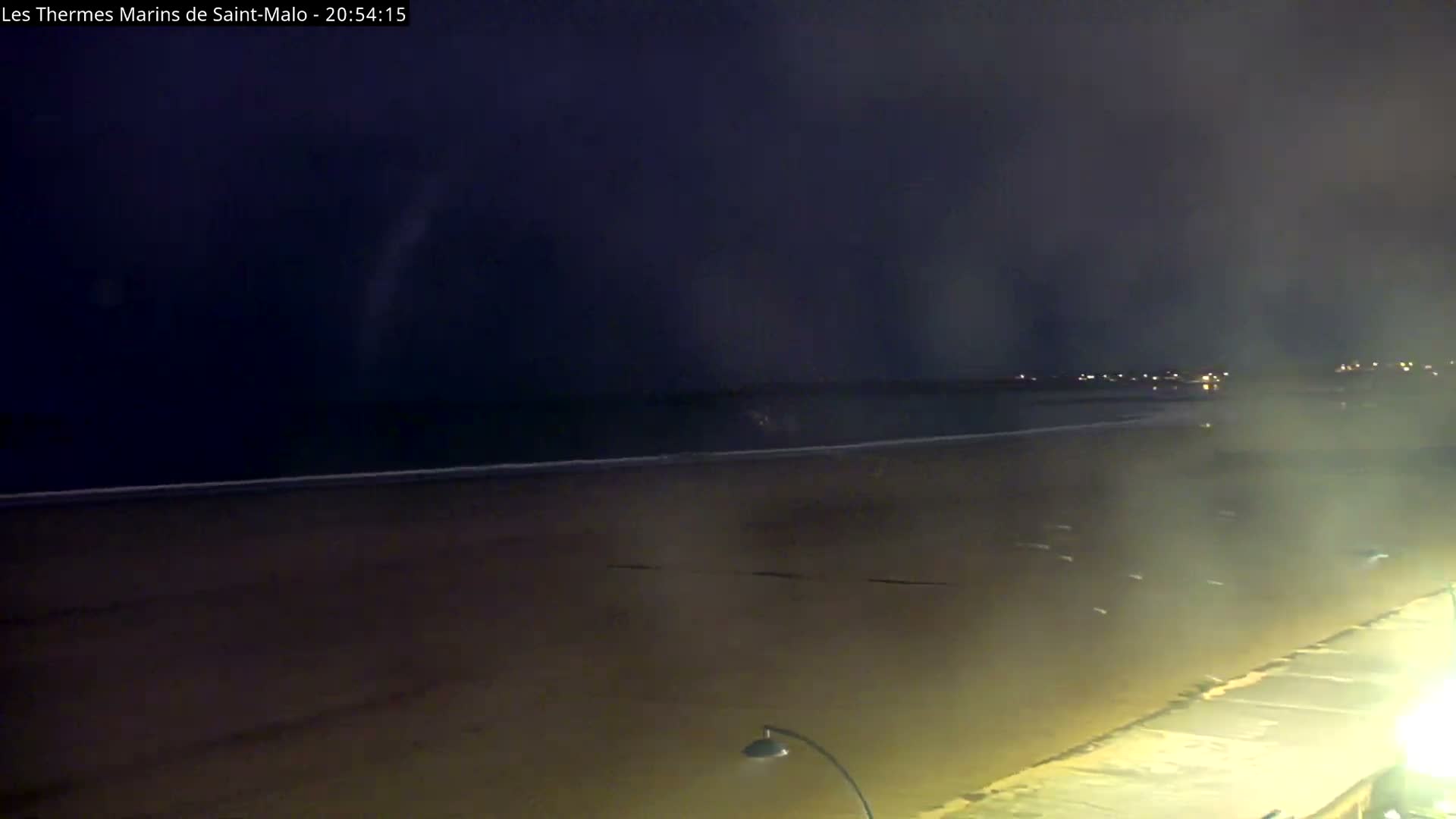 Saint-Malo City & Beach View Skyline Live Cam - Saint-Malo, Ille-et-Vilaine, Bretagne, France