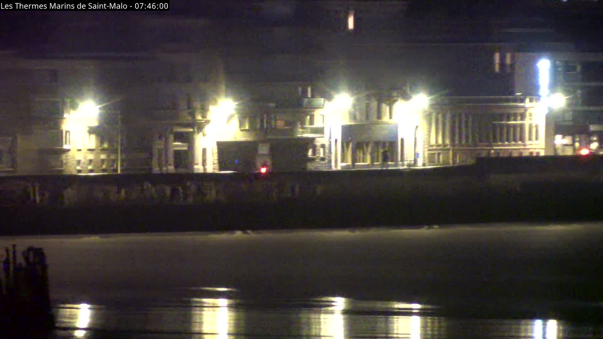 Saint-Malo City & Beach View Skyline Live Cam - Saint-Malo, Ille-et-Vilaine, Bretagne, France