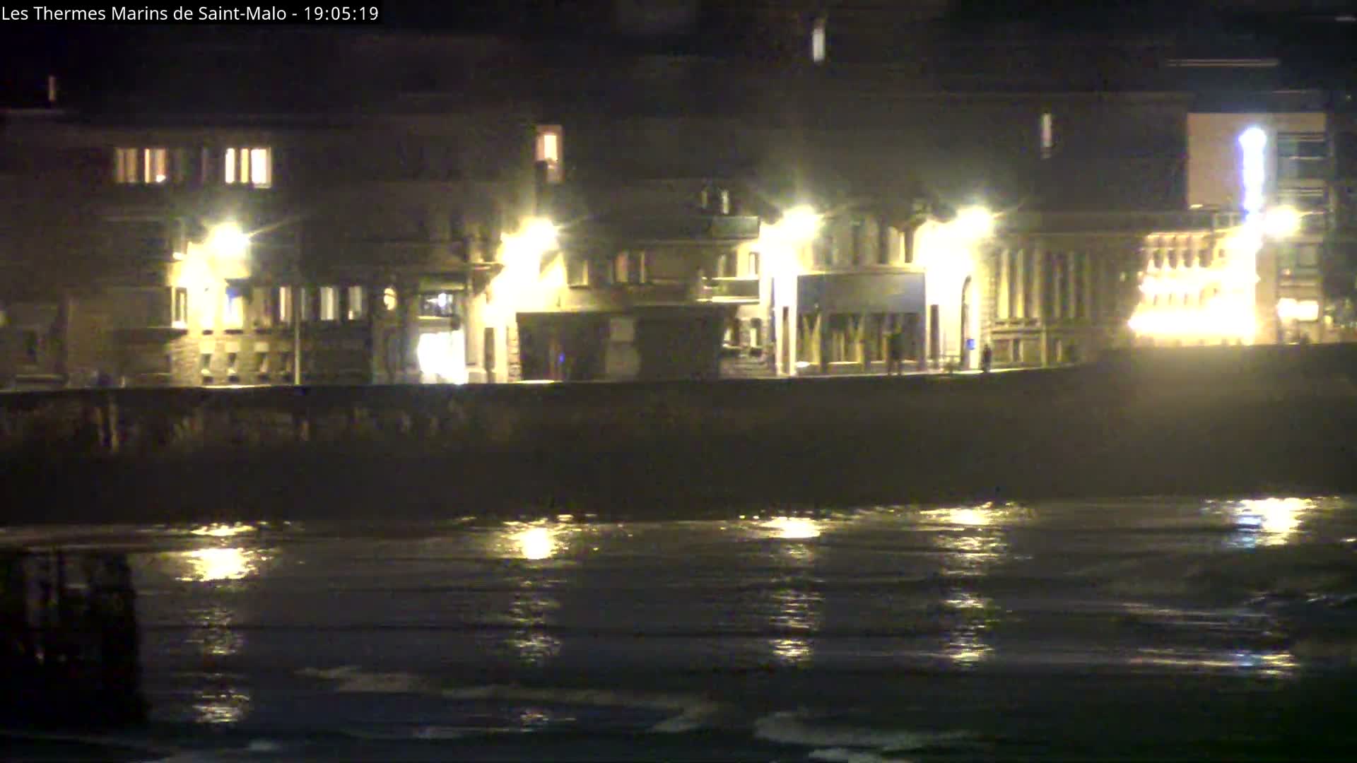 Saint-Malo City & Beach View Skyline Live Cam - Saint-Malo, Ille-et-Vilaine, Bretagne, France